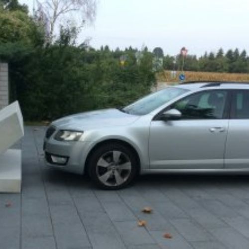 borne de defense en béton anti véhicule belier borne safely par Urban-Protect